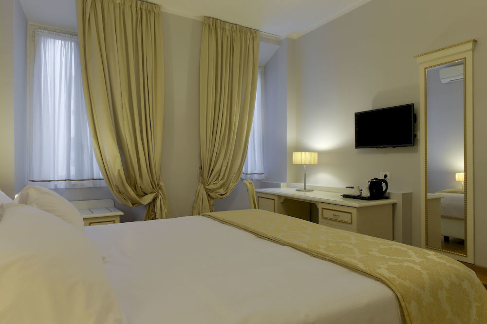 Gravina Suite Frattina Рим Екстер'єр фото